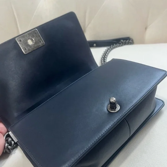 CHANEL Boy Bag Medium Size Crossbody Bag - Picture 6 of 9